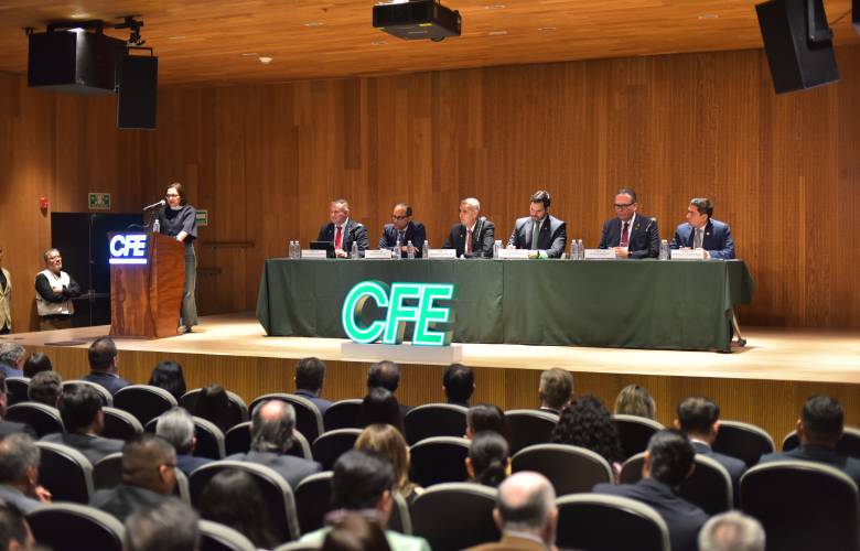 Presenta CFE portafolio 2026-2027 con 58 proyectos para fortalecer la transmisión eléctrica