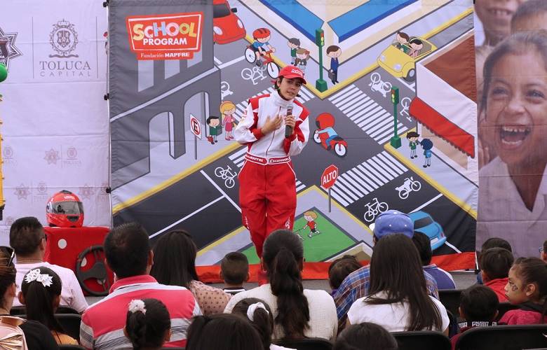 Festejan autoridades de toluca día del niño en la zona norte