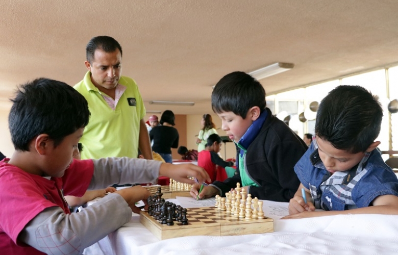 Realiza el smsem taller de ajedrez para hijos de maestros
