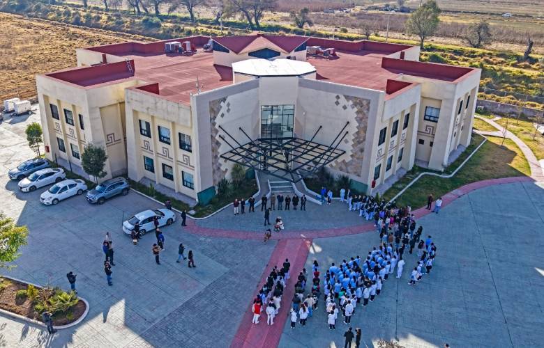 Entrega segunda etapa de construcción de la Universidad Intercultural en Xonacatlán, con inversión de 30 MDP