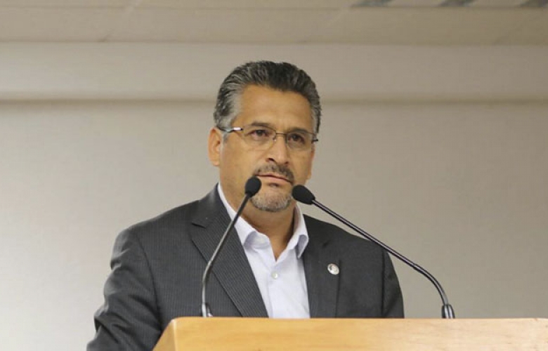 Compromiso, gestionar recursos para  investigación tecnología: gerardo pliego s.