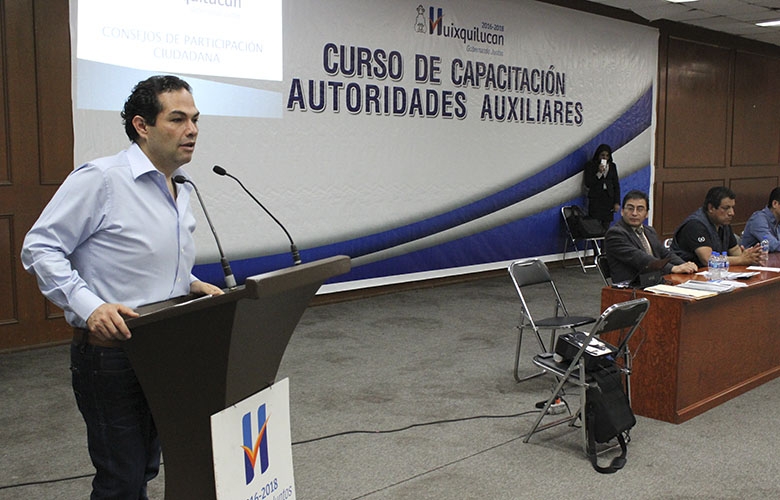 Se capacitan autoridades auxiliares de huixquilucan