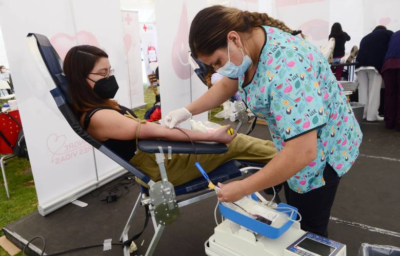 Donar 450 mililitros de sangre salva y mejora vidas 