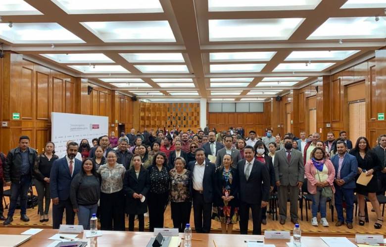 Presupuesto para tecnología, internet y menos trabajo administrativo de profesores demandan morenistas