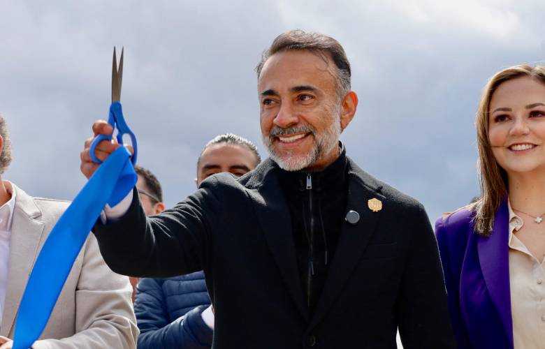 Entrega Fernando Flores calle pavimentada en Llano Grande para miles de familias