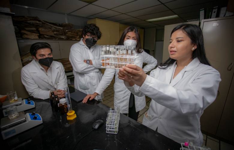 Joven investigadora de la UAEMéx desarrolla nano partículas para combatir el Cáncer