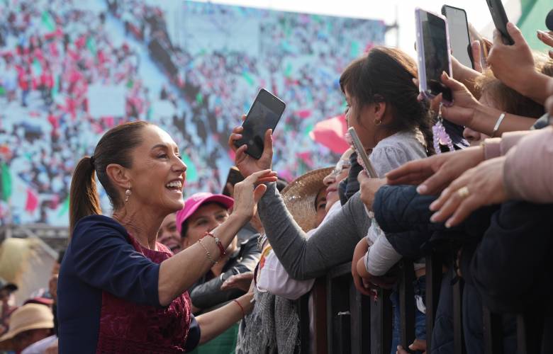 México avanza con dignidad, con justica, con unidad y con la fuerza invencible de su pueblo 