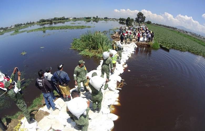 Estabilizan, tras 60 horas de trabajo ininterrumpido, margen del río lerma 
