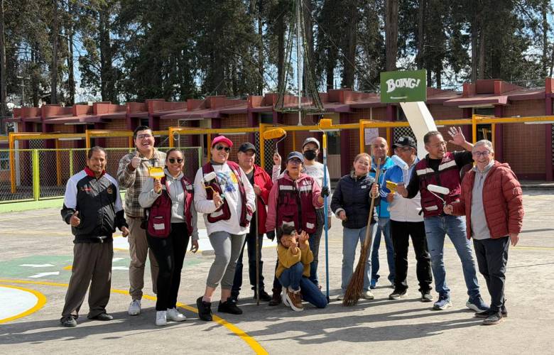 Ricardo Moreno encabeza acciones para embellecer cerca de 60 escuelas en Toluca