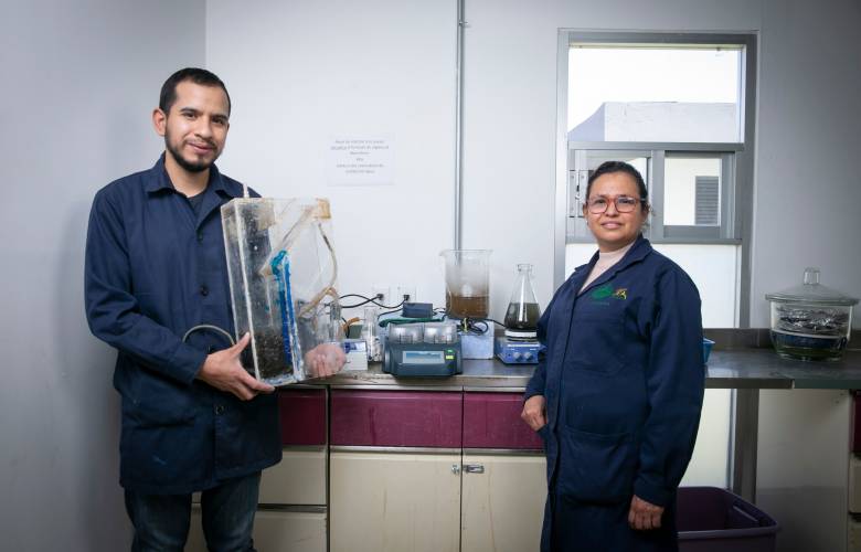 Científica UAEMita desarrolla reactor para reducir la contaminación del agua