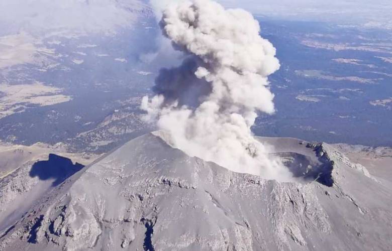 Realizan sobrevuelo al popocatépetl