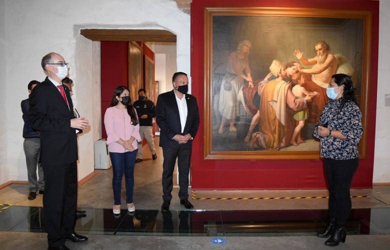 Recibe UAEM donación del Ayuntamiento de Atlacomulco para investigación espacial 