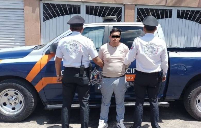Recupera Toluca dos vehículos robados y detiene a joven en Capultitlán