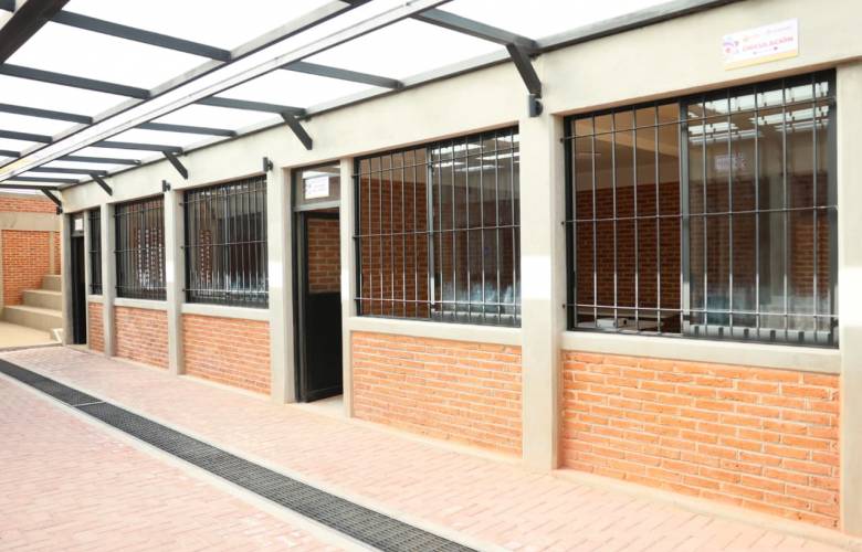 Inaugura Azucena Cisneros centro comunitario y rehabilita vialidades en Ecatepec