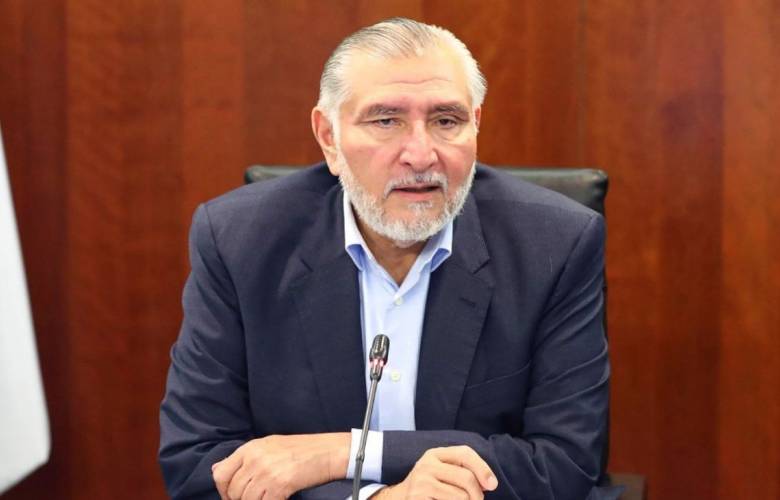 Deja Adán Augusto López la coordinación de Morena en el Senado