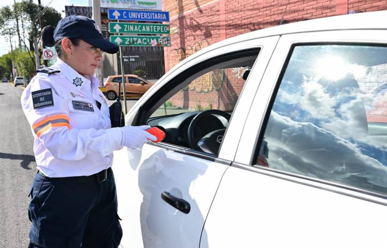 Reglamento de Tránsito de EdoMéx inicia con infracciones mínimas; solo policías mujeres podrán aplicarlas