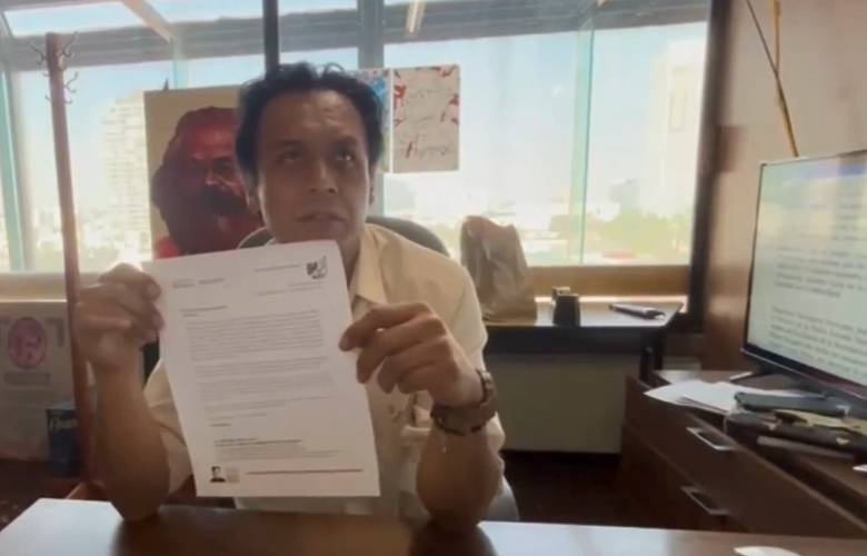 Sale Marx Arriaga de la SEP tras recibir oficio formal de despido