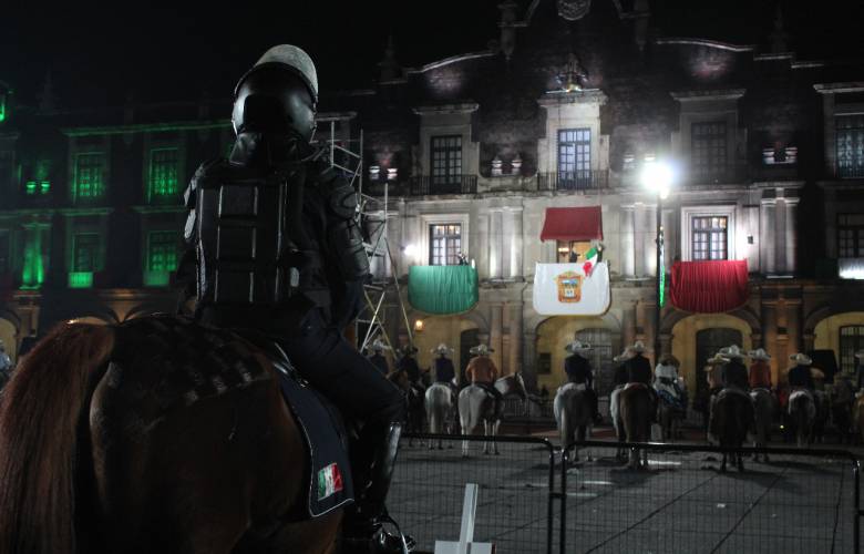 Cuidarán Fiestas patrias en Toluca más  de 1,400 policías