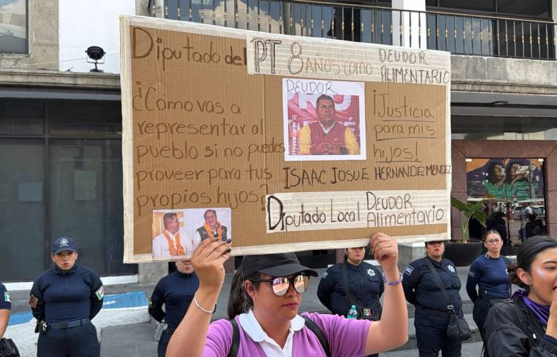 Acusan a diputado del PT en protesta del 8M en Ecatepec