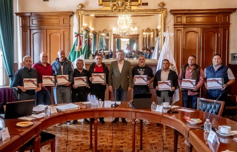 Entrega Toluca finiquitos a policías jubilados tras años de espera