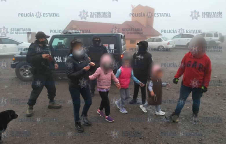 Rescatan a 4 mujeres extraviadas en el Nevado de Toluca
