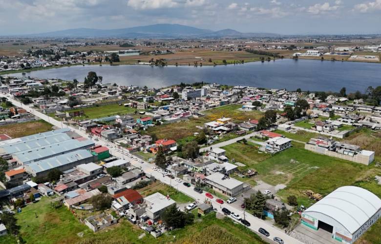 Cumple Adolfo Solís compromiso con Mina México y fortalece lazos con Toluca en obra regional