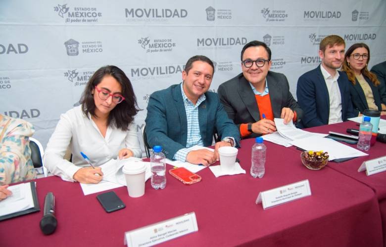 Gobierno del EdoMéx presenta APP que facilitará la movilidad de 941 mil usuarios de transporte público en el Valle de Toluca