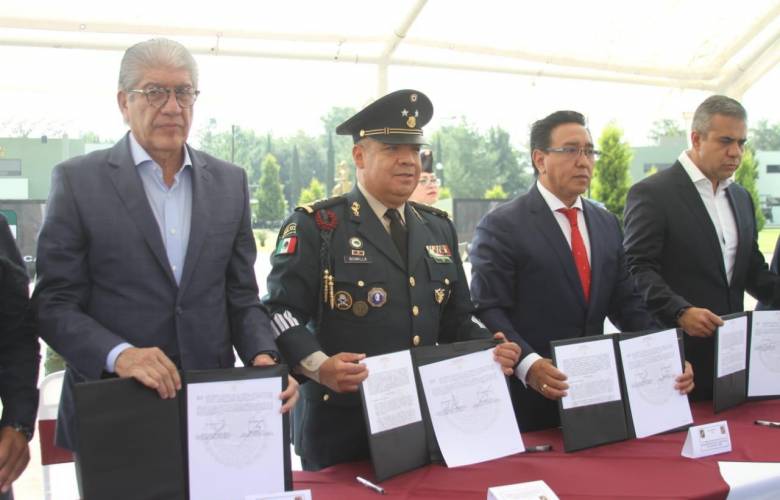 Firman contratos para las instalaciones de la guardia nacional en edoméx