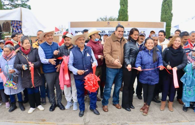Inaugura Abuzeid Lozano el primer corredor textil de Ixtlahuaca 