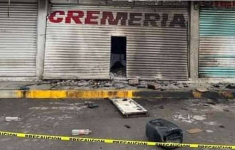 Incendian comercio en Atlacomulco, un sujeto abatido y dos más detenidos por extorsión