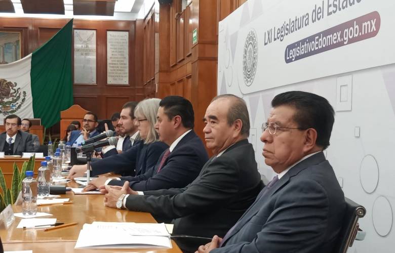 En el nuevo modelo educativo mexiquense ciencia y tecnología son columna vertebral: Saroné