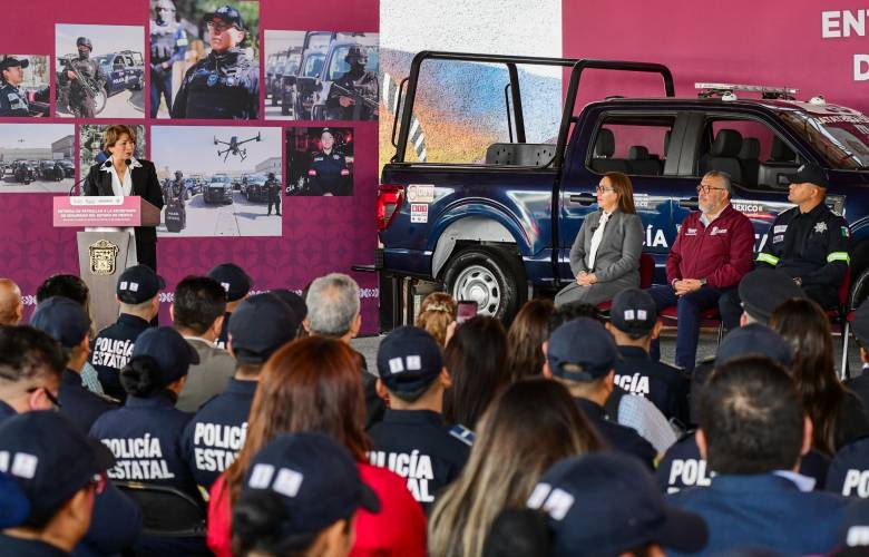 Entrega Delfina Gómez 100 nuevas patrullas estatales con alta tecnología para reforzar seguridad en Ecatepec