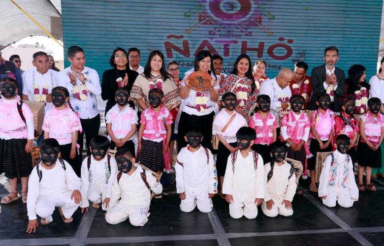 Espectacular inicio del Sexto Festival Ñathó en Temoaya