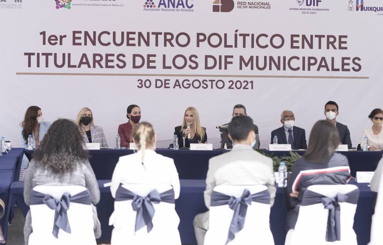Los DIF municipales deben seguir siendo independientes y descentralizados: Romina COntreras