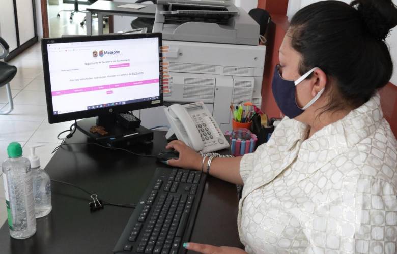 Metepec atiende audiencias públicas y dispone de línea de atención permanente