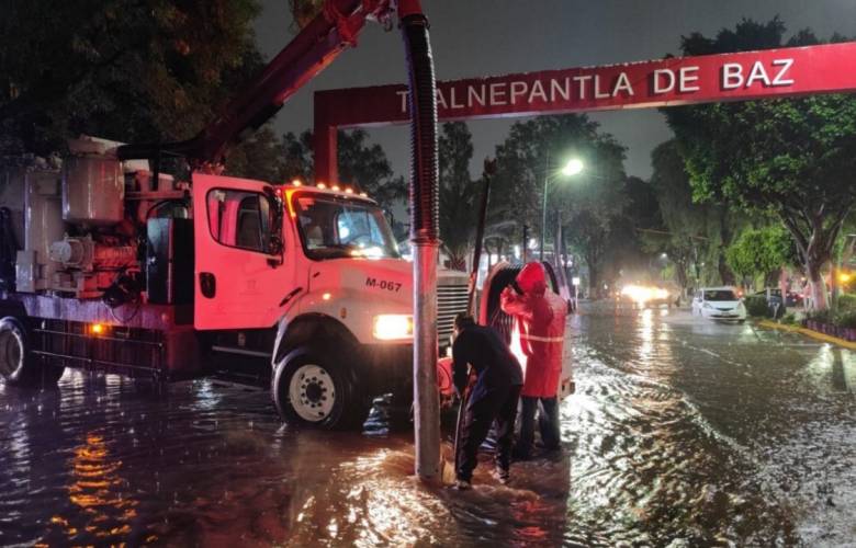 Gobierno del Estado de México despliega a 200 brigadistas y 58 máquinas de desazolve en Valle de Toluca y Zona Oriente