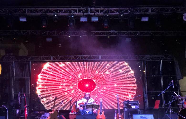 Cautiva Fernando Delgadillo al público de Metepec en Quimera 2022