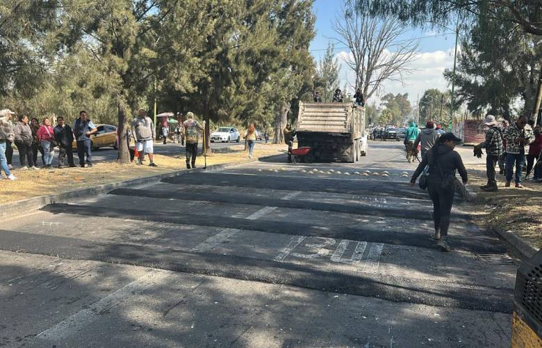 Gobierno municipal coloca topes en avenida Nacional por riesgo de accidentes