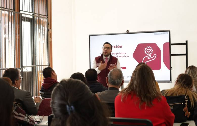 Profesionaliza Gobierno del EdoMéx a más de 10 mil personas servidoras públicas para ofrecer una labor más humana y eficiente a la ciudadanía