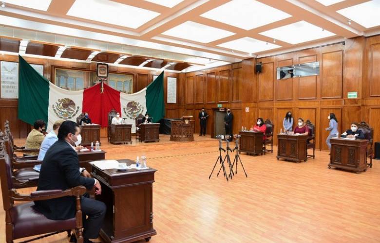 Decidirá Congreso en extraordinario si gobernador rinde informe ante el Pleno