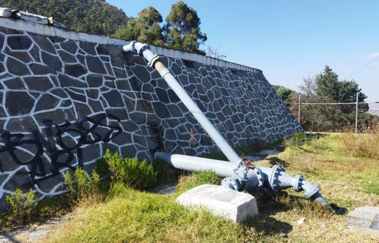 Luego de la rehabilitación del tanque Apinahuizco, se reanuda gradualmente el suministro de agua 