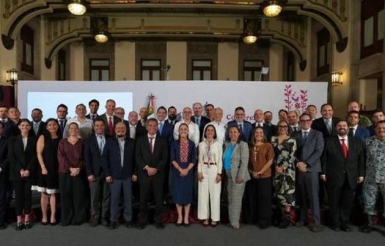 Anuncia Sheinbaum acuerdo para bajar el diésel a 27 pesos por litro en México