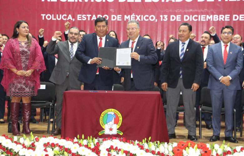 Recibe Jenaro Martínez Toma de Nota al Comité Ejecutivo Estatal del SMSEM