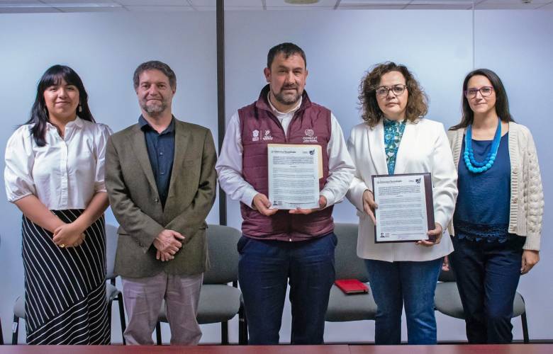 Acuerdan Gobiernos federal y del Edoméx becas para posgrados en el extranjero