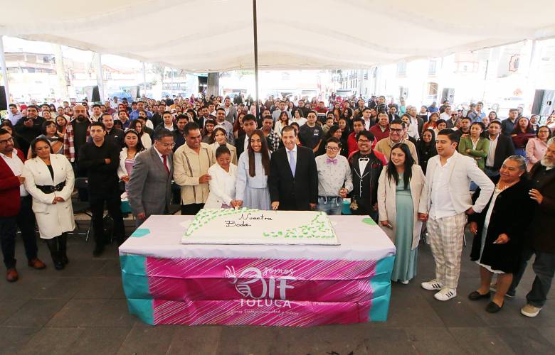 Con el DIF Toluca 98 parejas consolidan su historia 