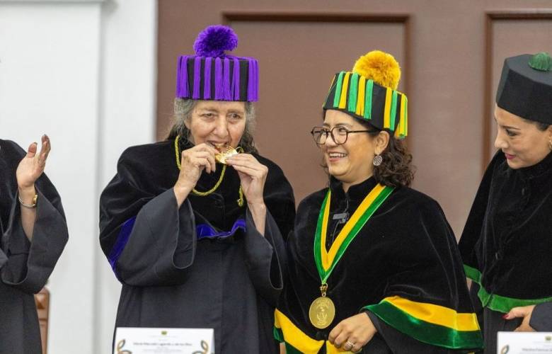 Entrega UAEMéx Doctorado Honoris Causa a Marcela Lagarde por su aporte al feminismo en México