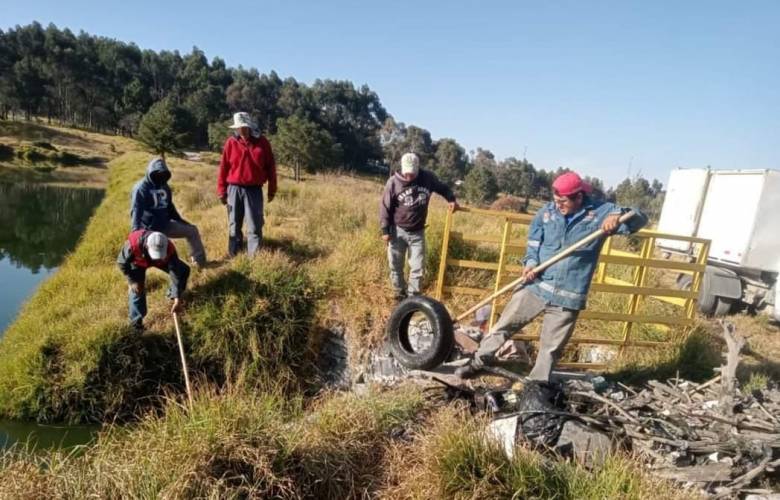 Enfrentan contaminación en Parque Alameda 2000 en Toluca