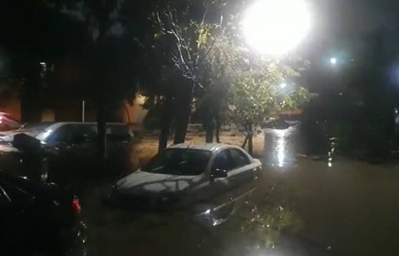 Intensa lluvia provoca desbordamiento del Río Hondo
