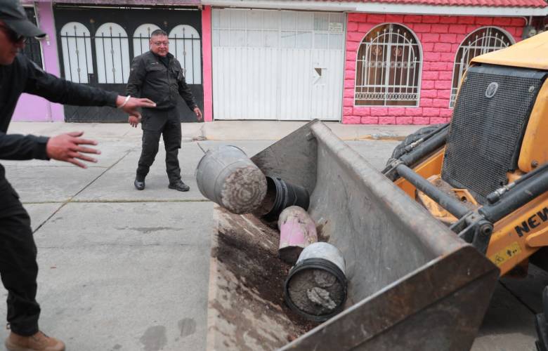 Retira Tránsito Municipal 12 toneladas de objetos que obstruían calles y banquetas en Ciudad Azteca
