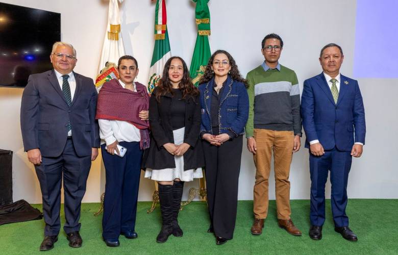 Realiza Paty Zarza primeros cambios en el Gabinete Universitario